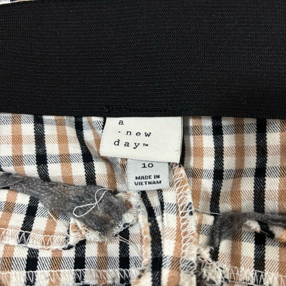 A‎ New Day Checkered High Rise Ankle Pants Plaid - Picture 8 of 10